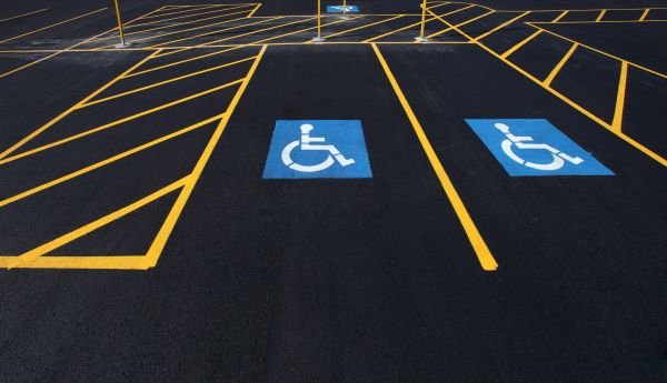 Parking Lot Sealcoating in Hendersonville